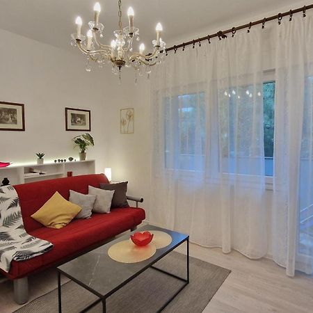 Apartments Godena ロヴィニ エクステリア 写真